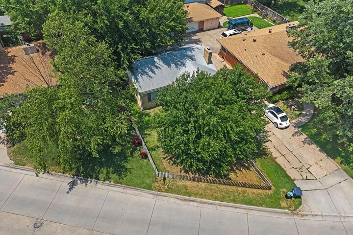 Property Photo:  1651 N Ferrell Dr  KS 67203-2717 