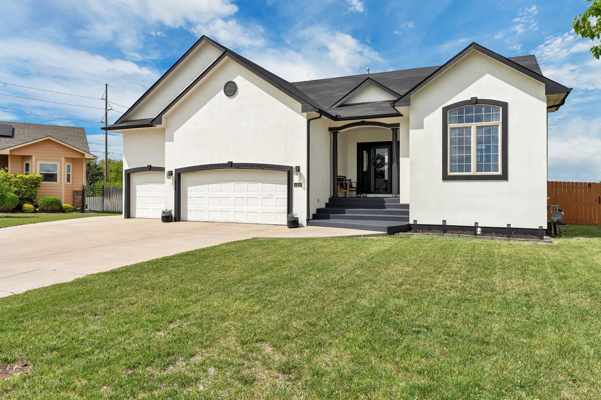 1459 S Shiloh Ct  Wichita KS 67207-6587 photo
