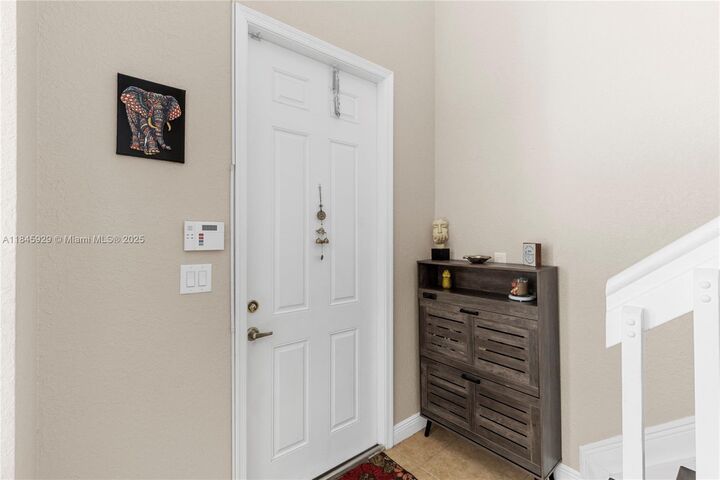 Property Photo: 1112 SW 146th Ter FL 33027