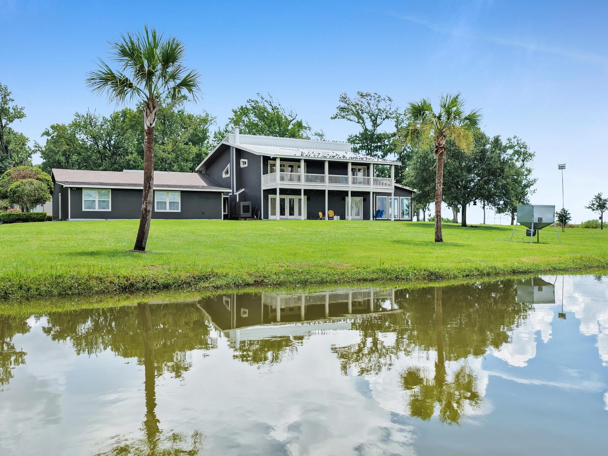 Property Photo:  100 Jasmine  TX 77705 