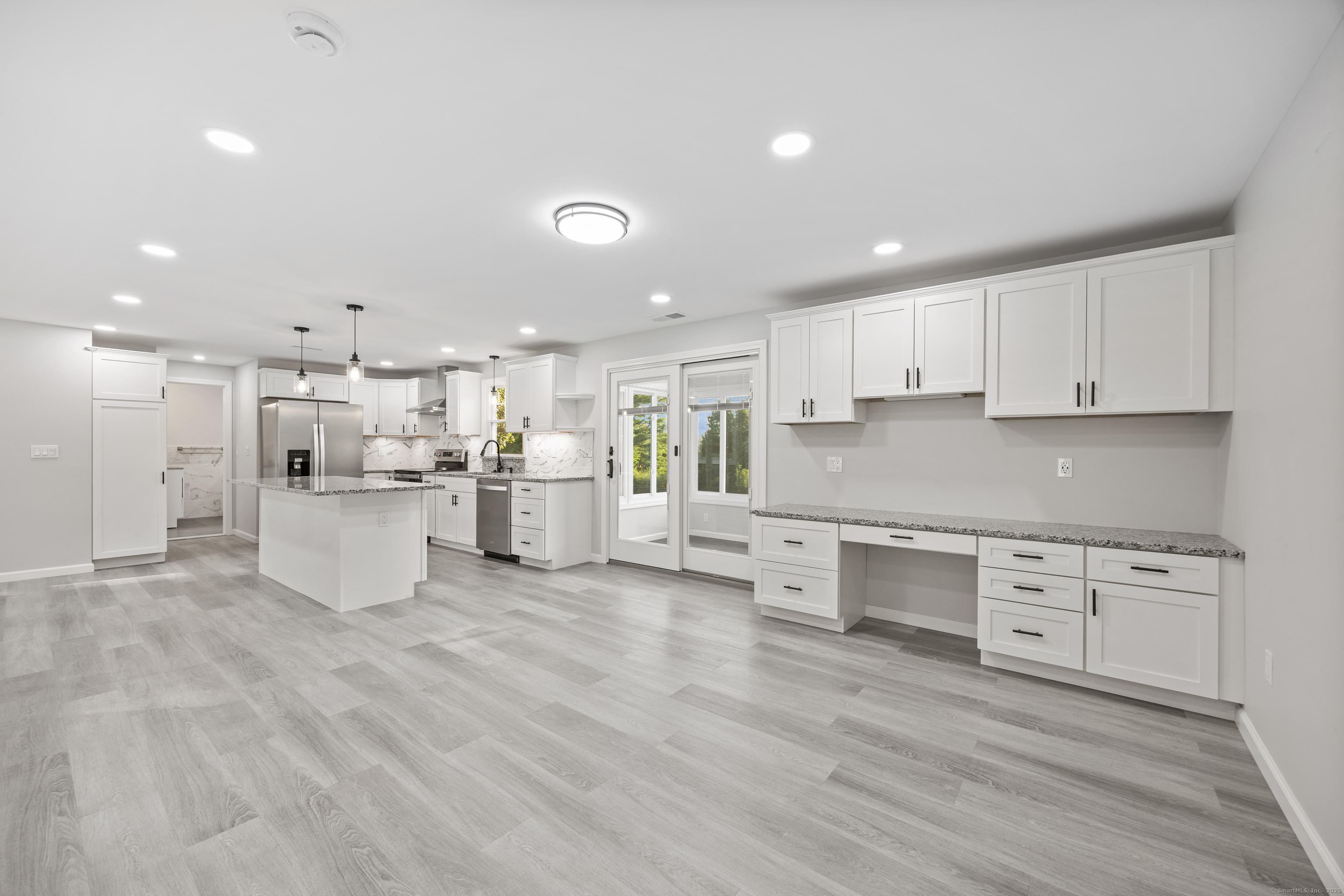 Property Photo:  38 Longvue Drive  CT 06109 