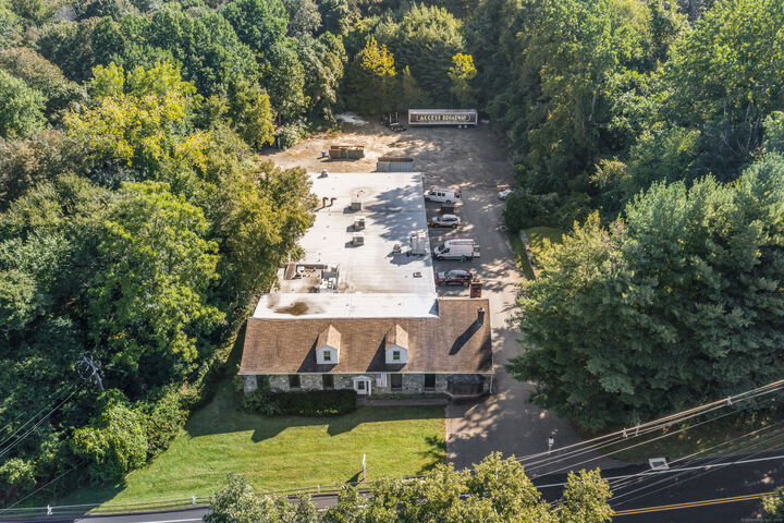 Property Photo:  1480 Monroe Turnpike  CT 06468 