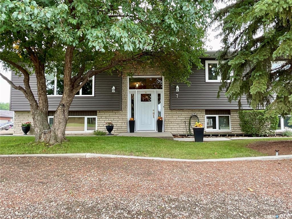 7 Harvest Bay  Grand Coulee SK S4M 0A3 photo