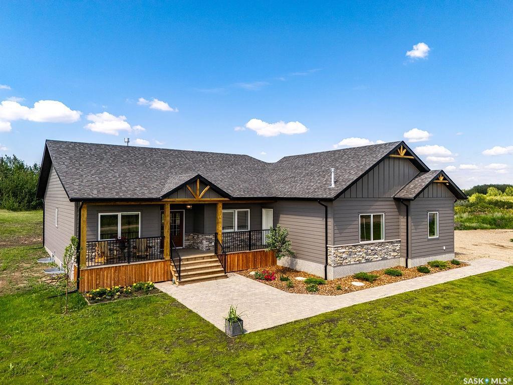Property Photo: 10 Applewood Place SK S7V 0X4