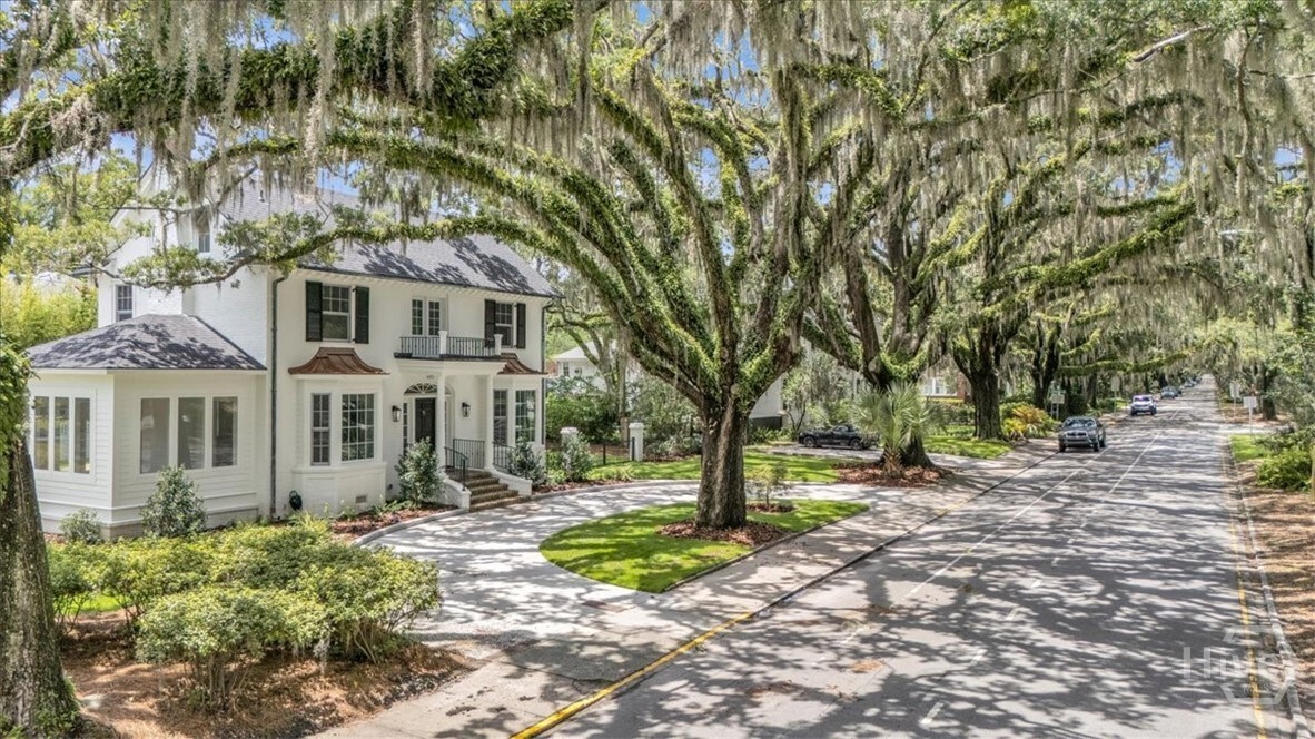 Property Photo: 405 Washington Avenue GA 31405