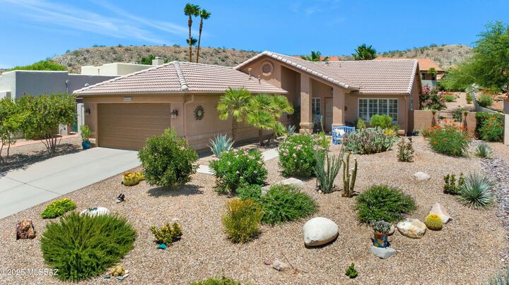 Property Photo: 63614 E Whispering Tree Lane AZ 85739