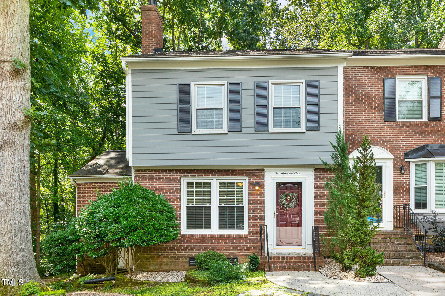 Property Photo:  201 Barbary Court  NC 27511 
