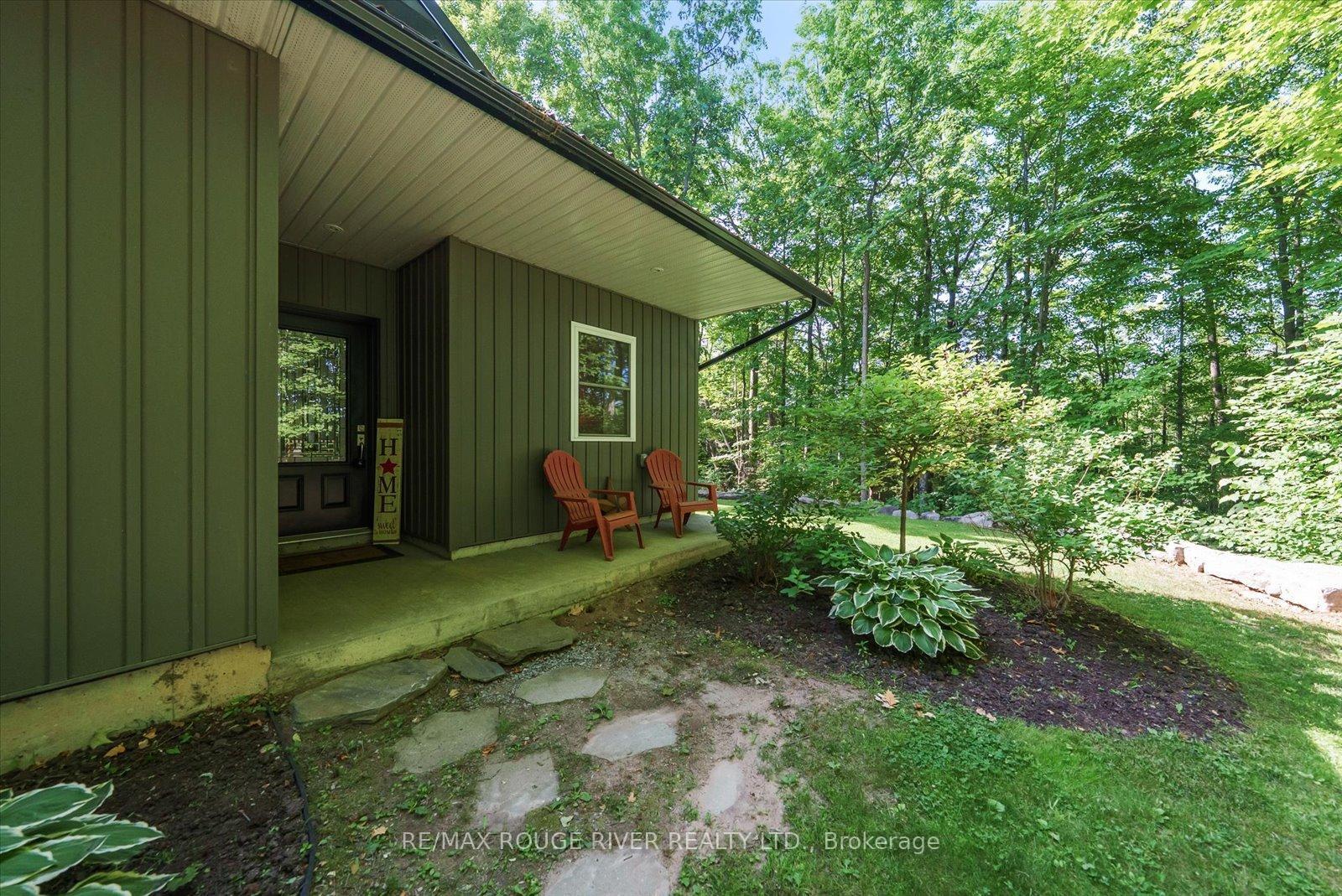 Property Photo:  36 Station Road  ON K0K 2M0 