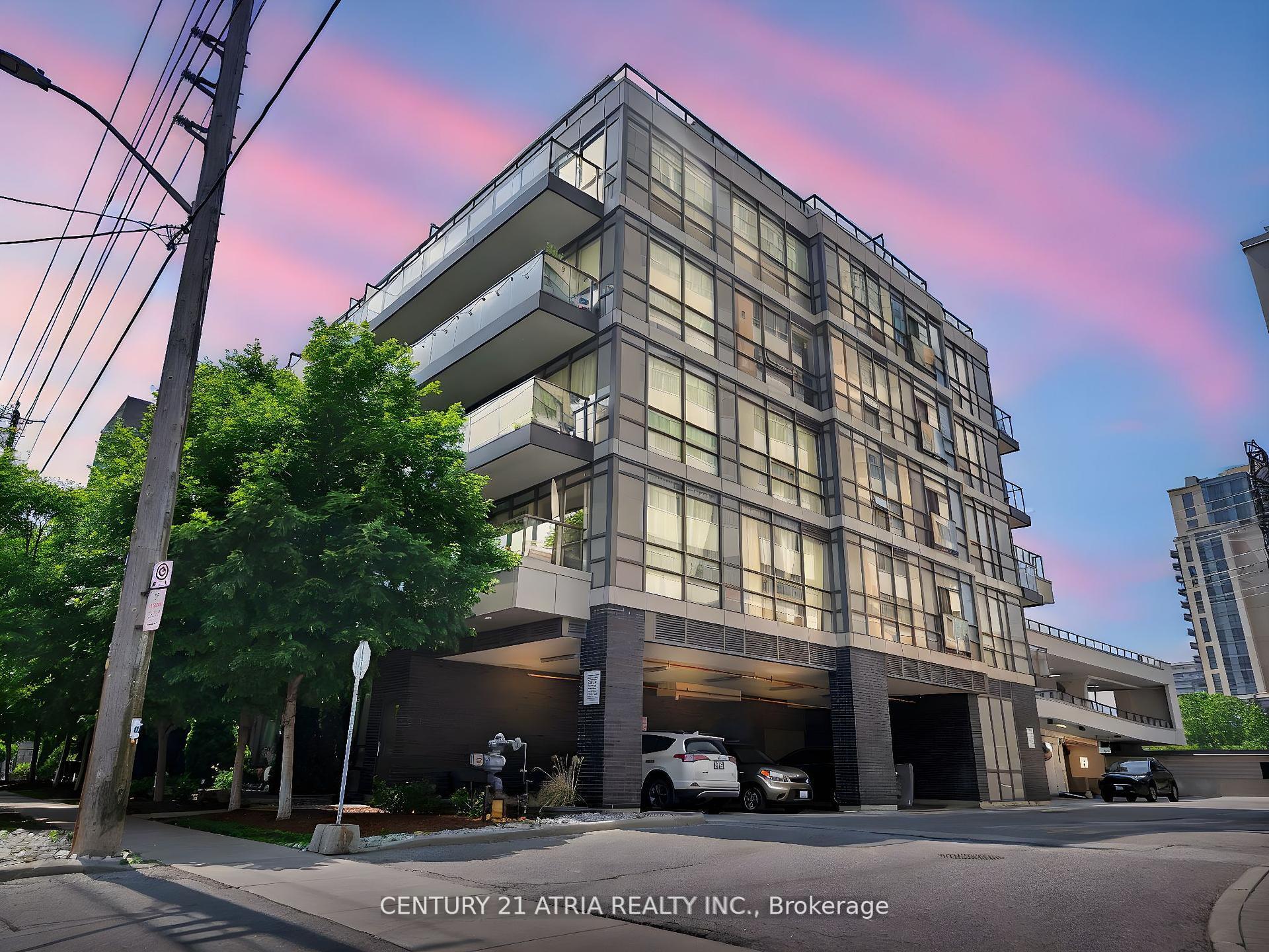 Property Photo:  8 Fieldway Road 526  ON M8Z 0C3 
