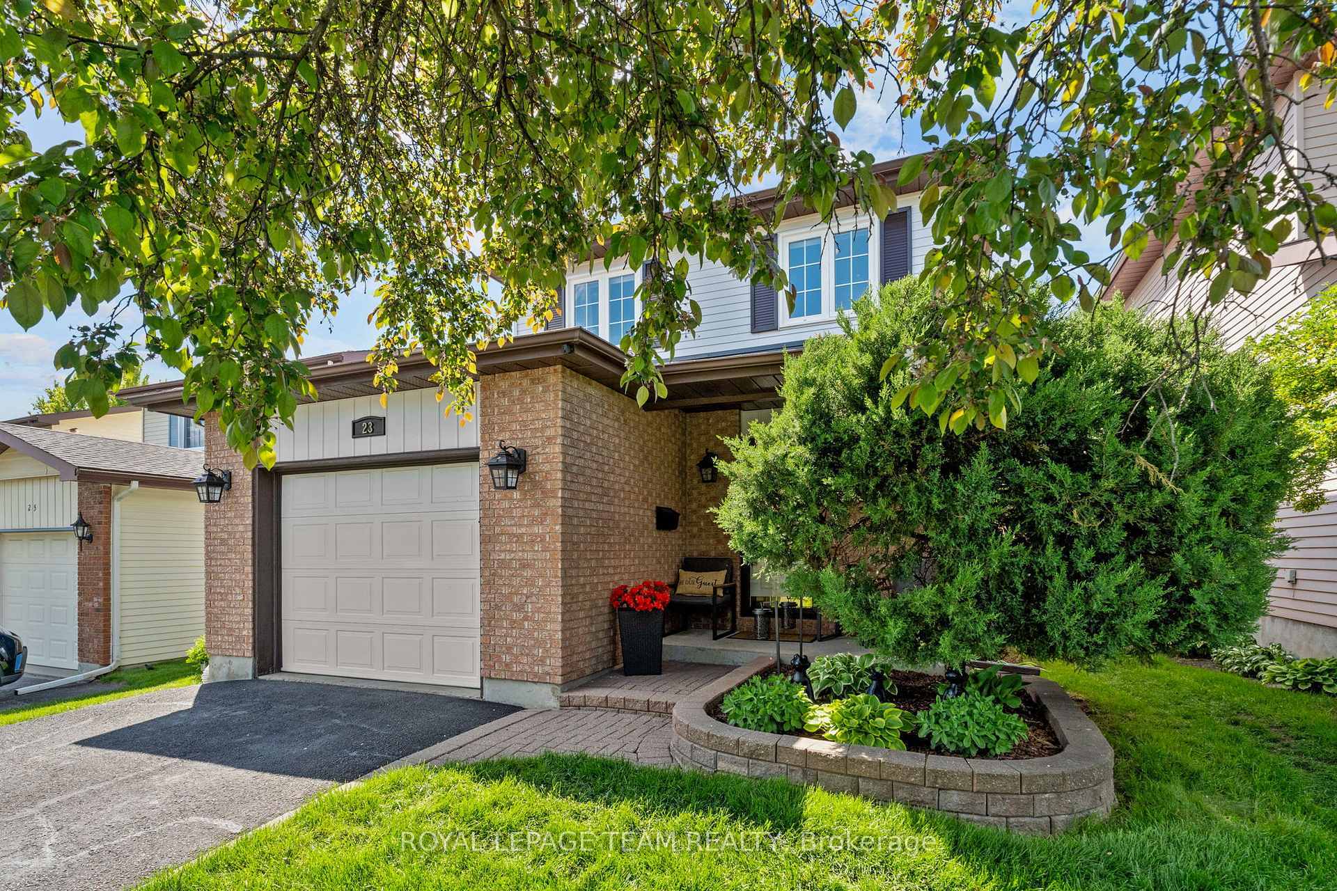 Property Photo: 23 Glacier Street ON K2J 2M7