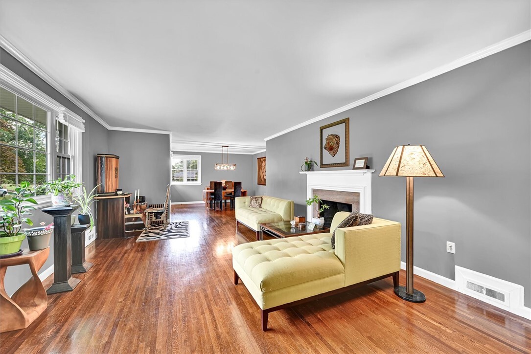 Property Photo: 1102 Greenacres SC 29621