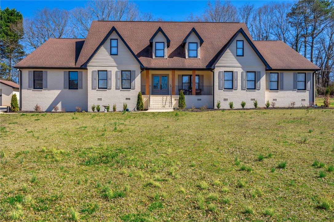 Property Photo: 118 Briar Patch Road SC 29621