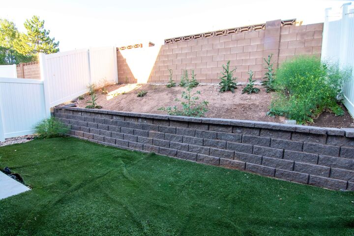 Property Photo: 1577 S Topaz Dr #D UT 84720