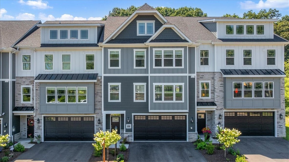 Property Photo: 114 Rainier Ln PA 15090