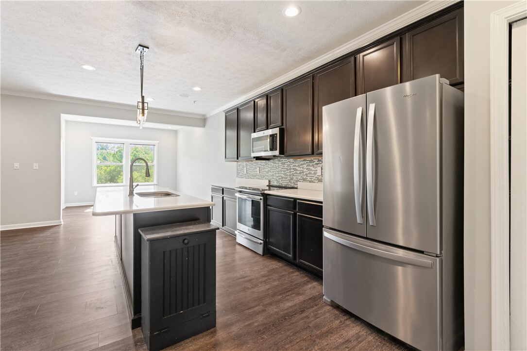 Property Photo: 6476 Lindsey Lane PA 15632