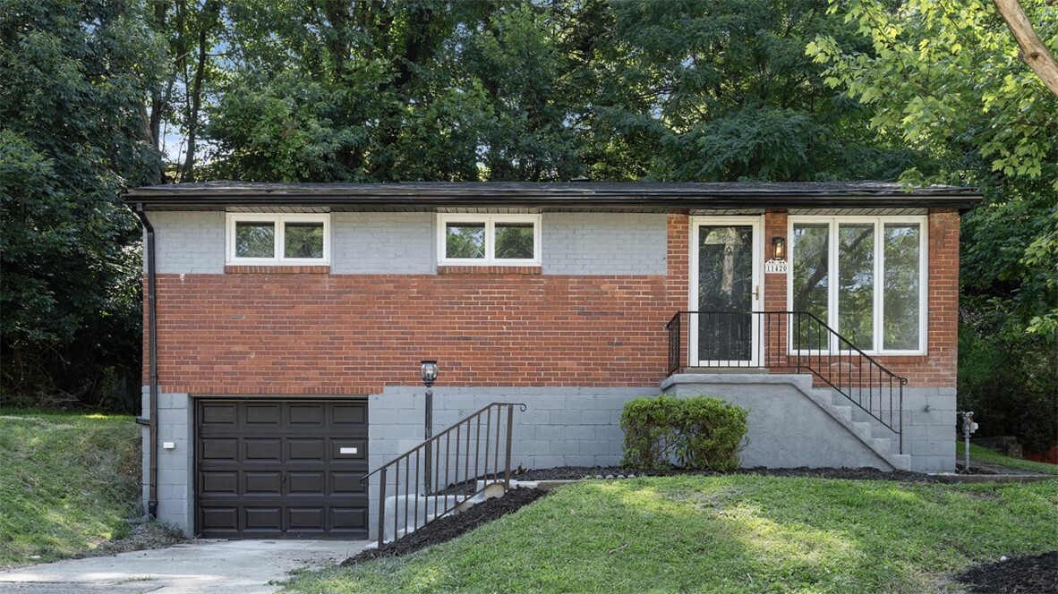 Property Photo: 11420 Azalea Dr PA 15235
