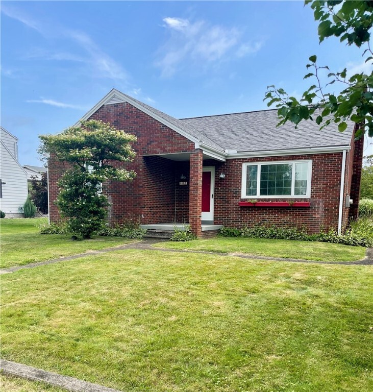 Property Photo:  105 Brinker St  PA 15650 
