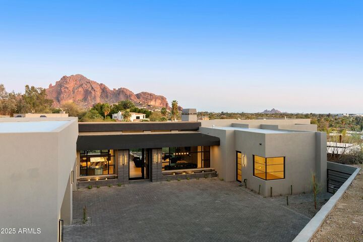 Property Photo: 4117 E Keim Drive AZ 85253