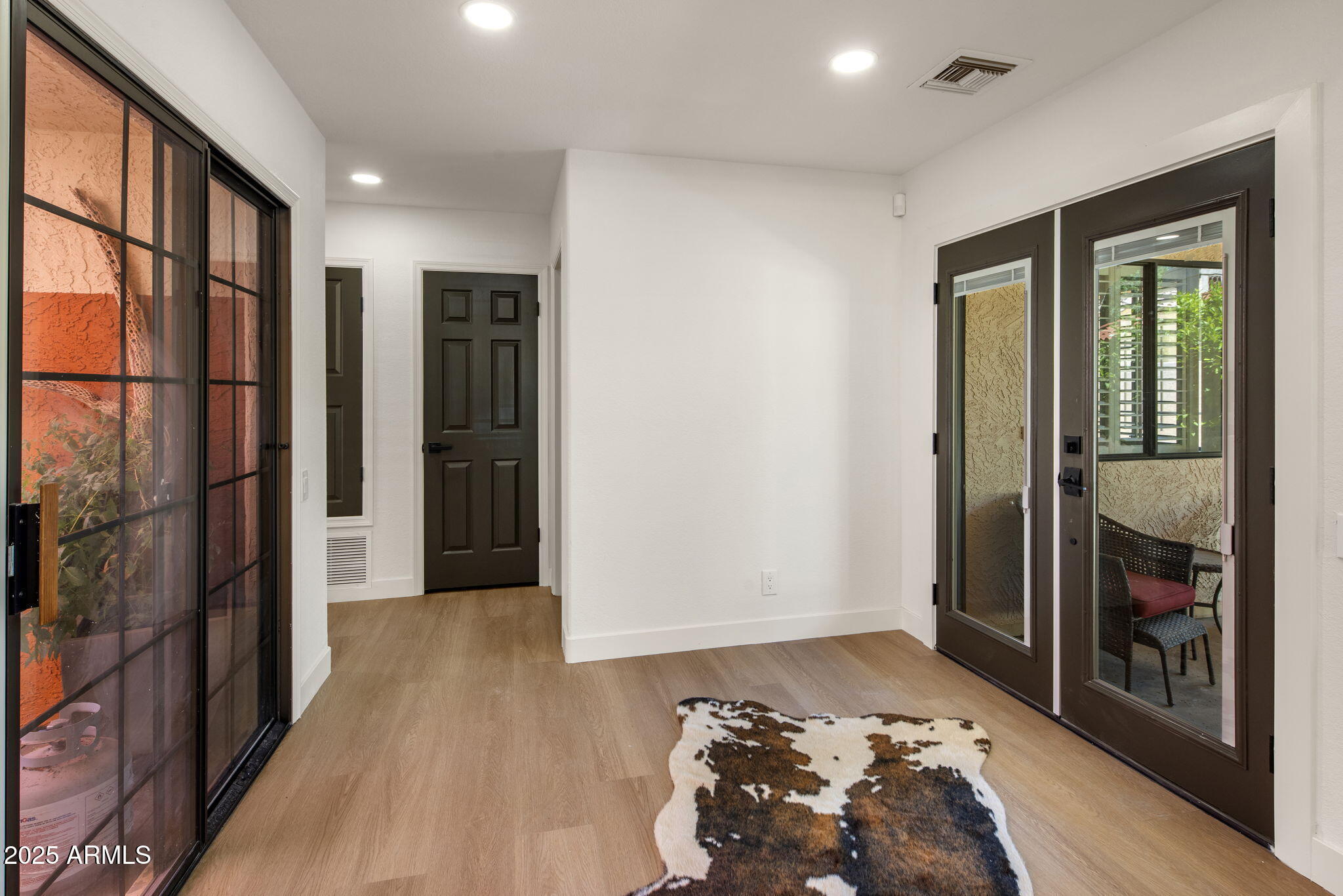 Property Photo: 9707 N 100th Street AZ 85258