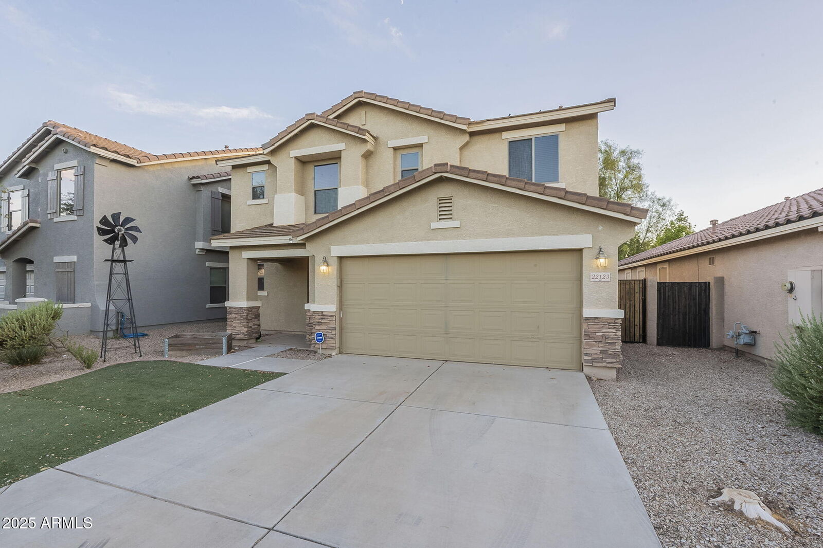 Property Photo:  22123 E Via Del Palo --  AZ 85142 