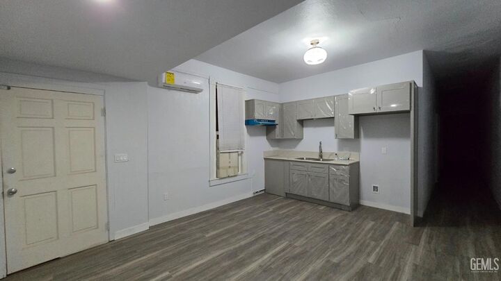 Property Photo:  1823 Cherry Street 1823  CA 93304 