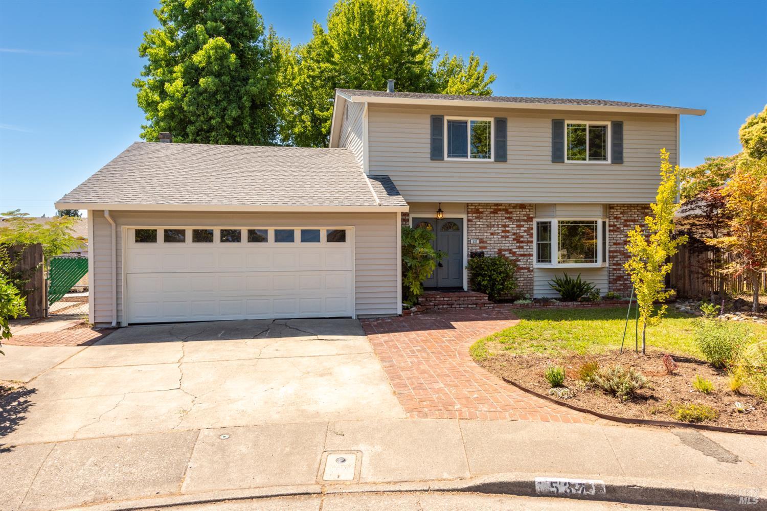 Property Photo: 537 Emerald Park Court CA 95409