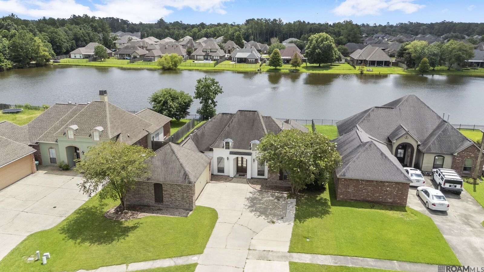 Property Photo: 34220 Fountain View Dr LA 70785