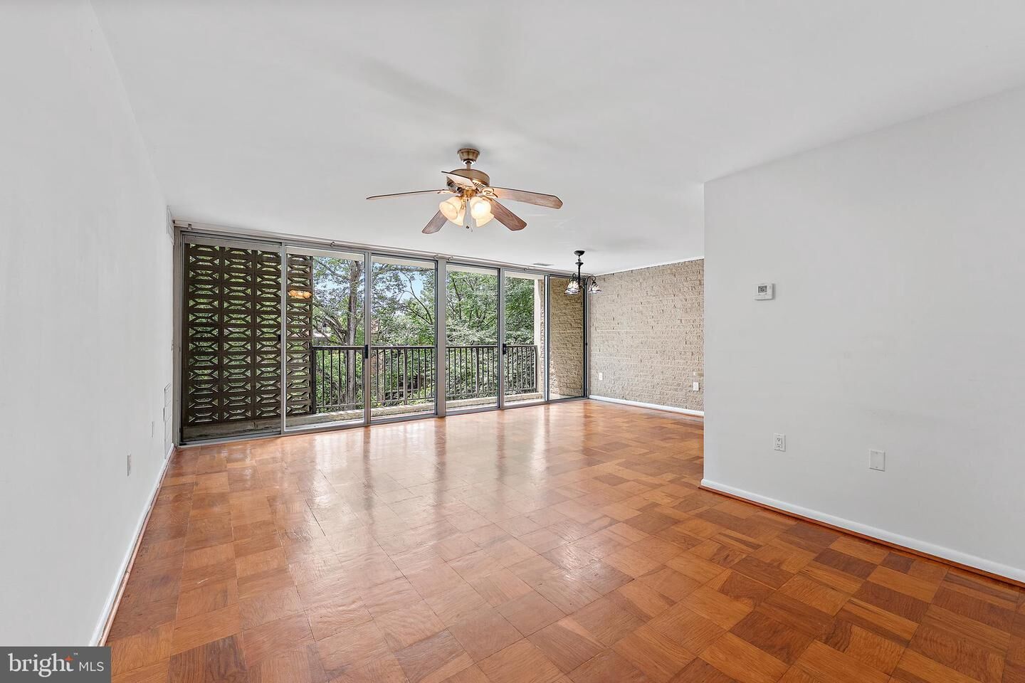 Property Photo: 4420 Briarwood Court N 25 VA 22003