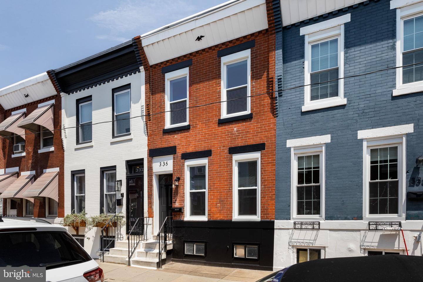 Property Photo:  335 Daly Street  PA 19148 