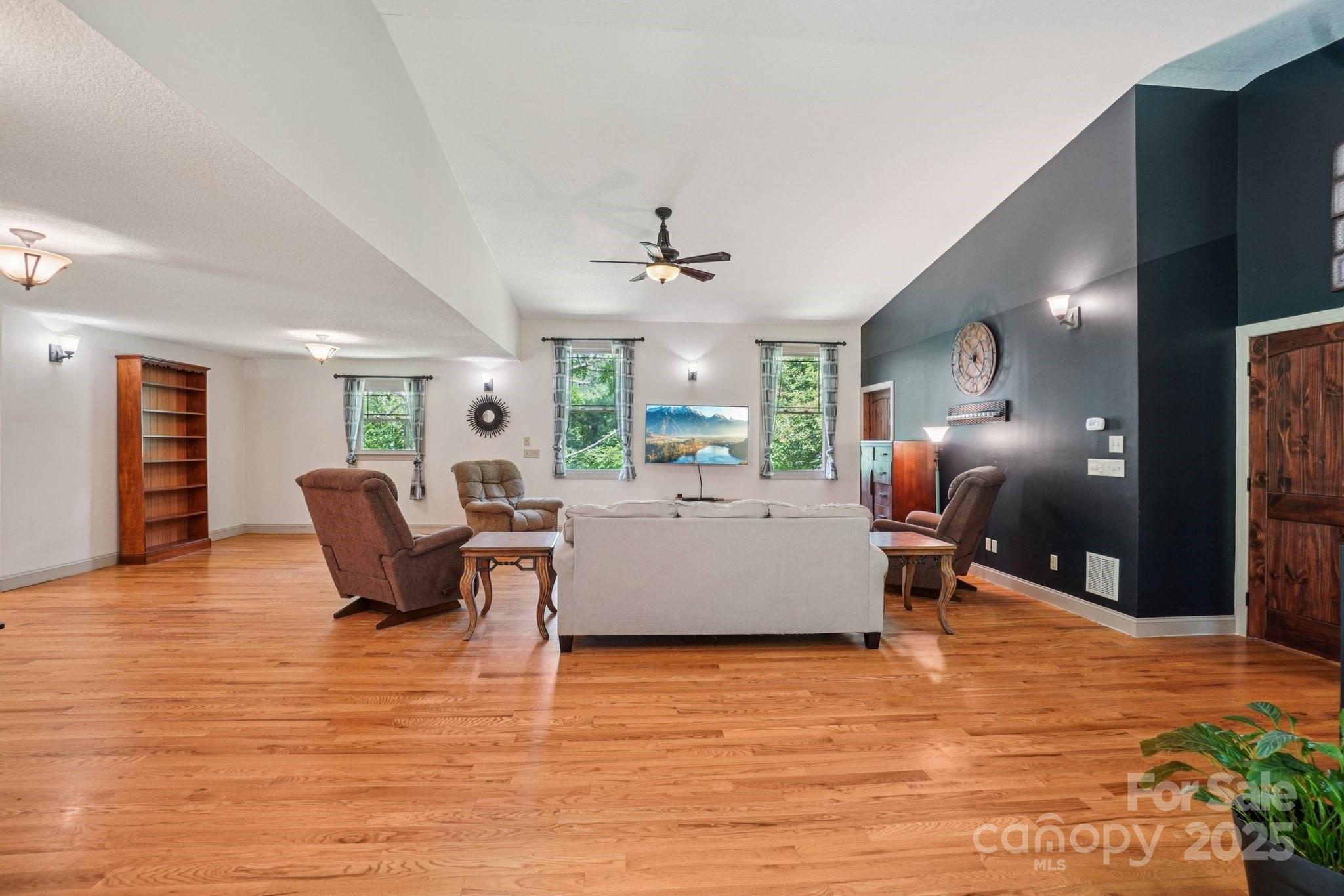Property Photo: 113 Heaton Street NC 28739