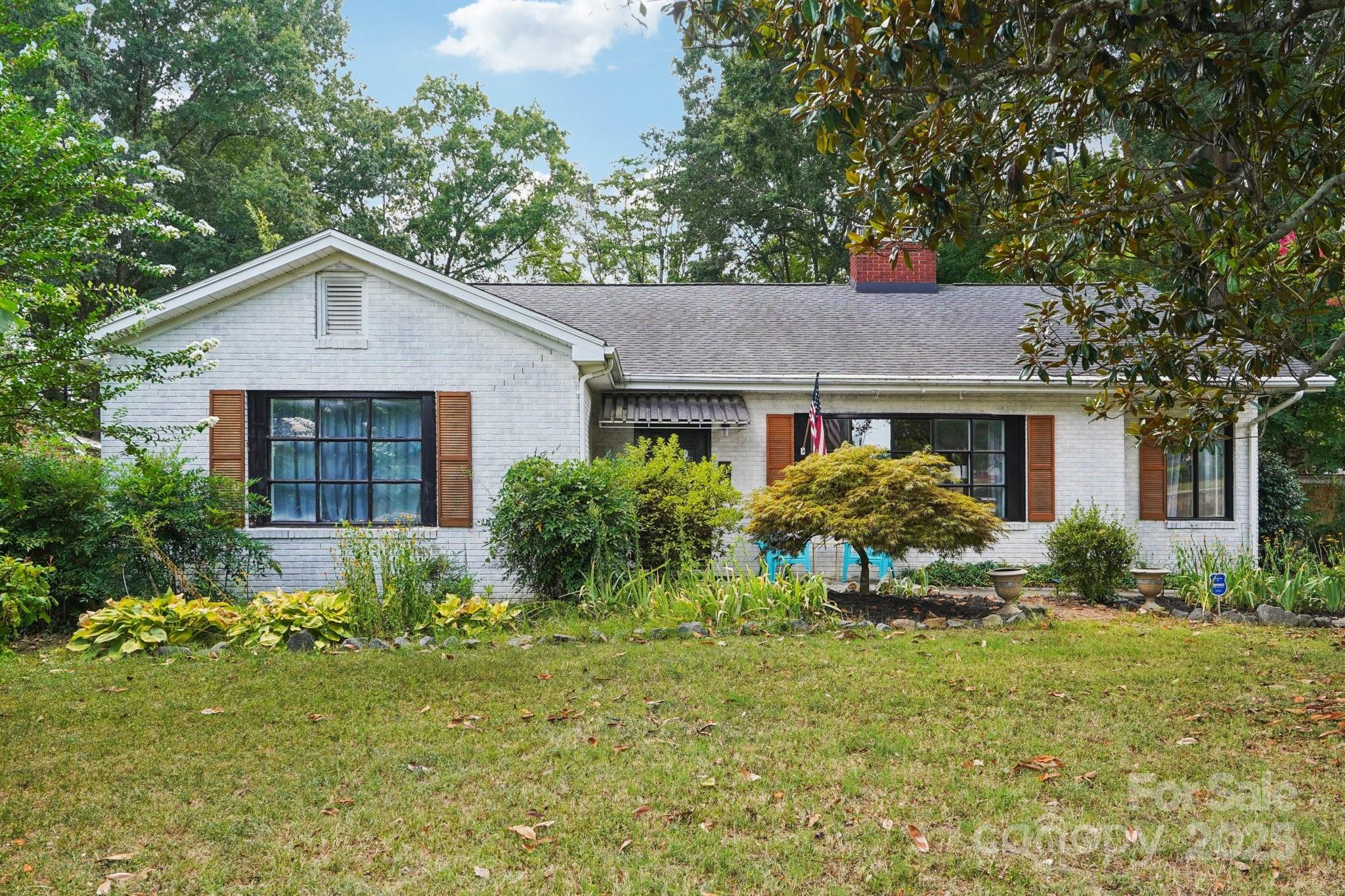 Property Photo: 522 Sunnyside Drive SE NC 28025
