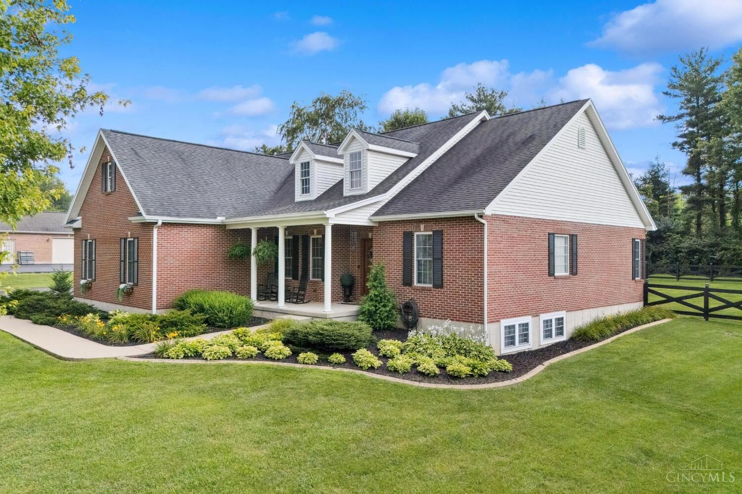 Property Photo: 63 Paddock Place OH 45177