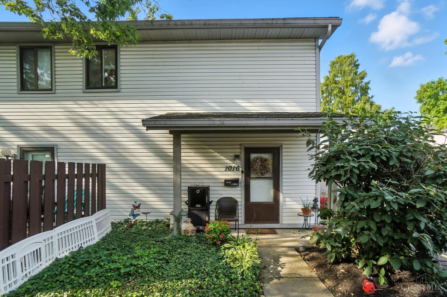 Property Photo: 1016 E Crescentville Road OH 45246