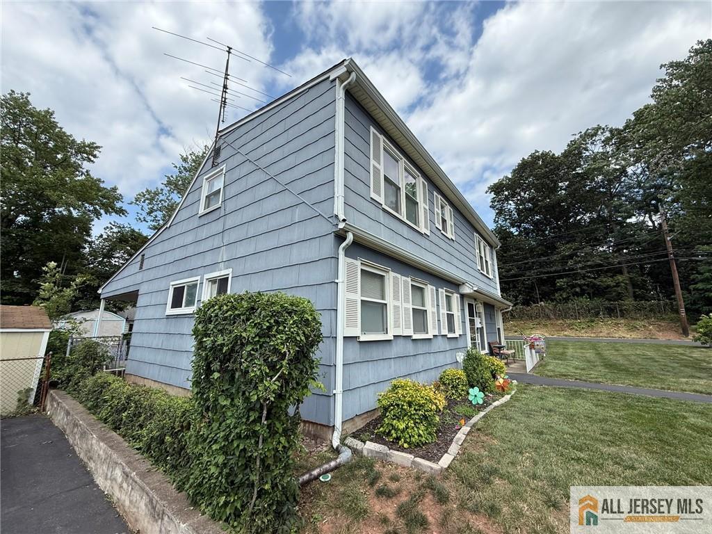 Property Photo: 75 W Henry Place NJ 08830