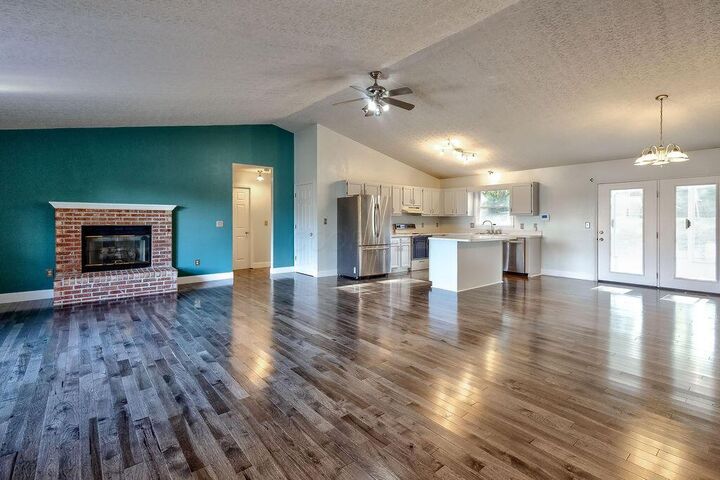 Property Photo: 847 Fairway Drive OH 43028