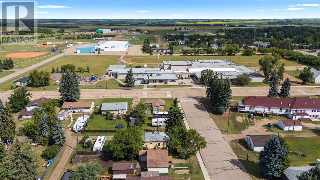 Property Photo:  4945 52 Street  AB T0B 4C0 
