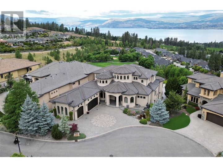 Photo de la propriété:  4860 Tuscany Lane  BC V1W 5H3 