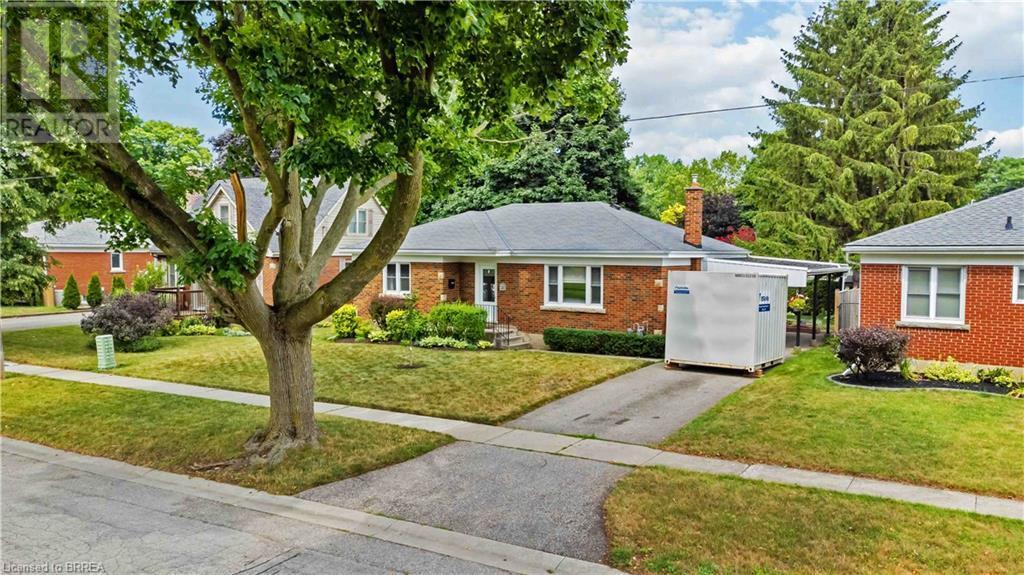 Property Photo: 25 Hillier Crescent ON N3R 1X3