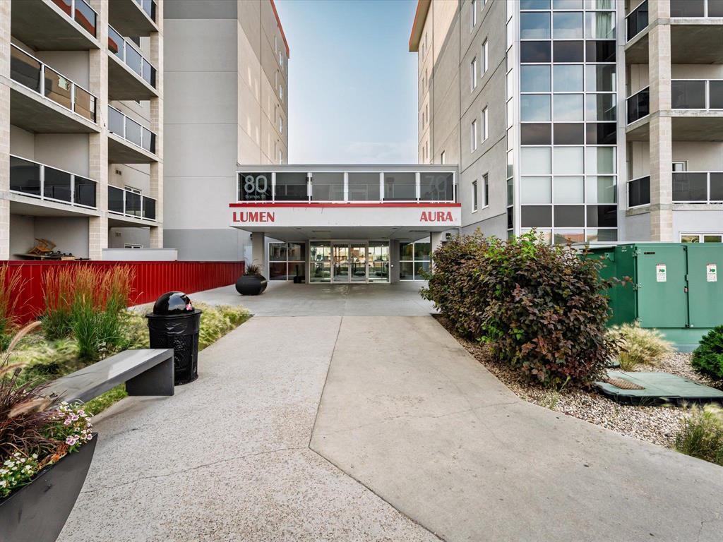 Property Photo:  80 Barnes Street  MB R3T 3N7 