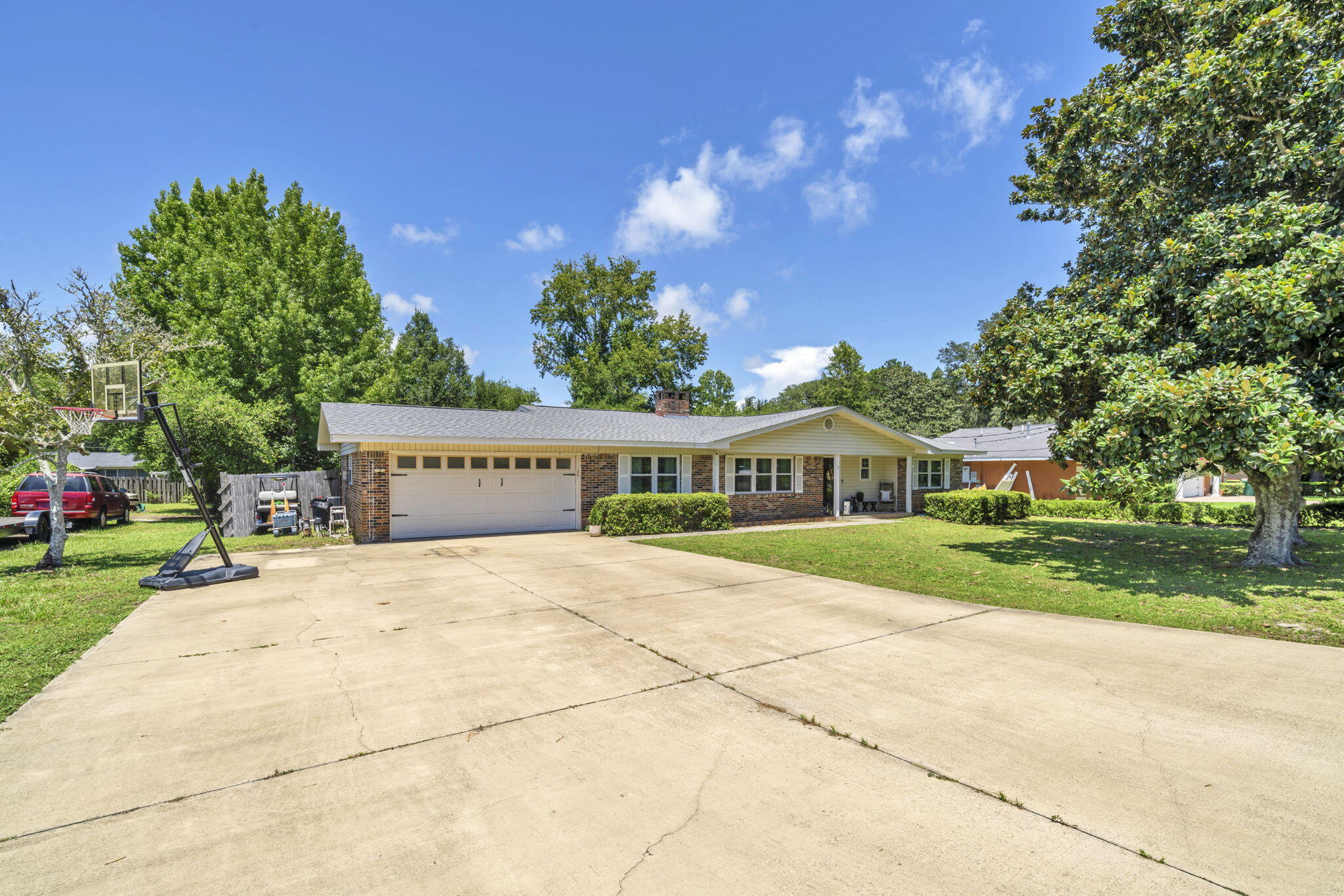 Property Photo: 37 Maple Avenue FL 32579