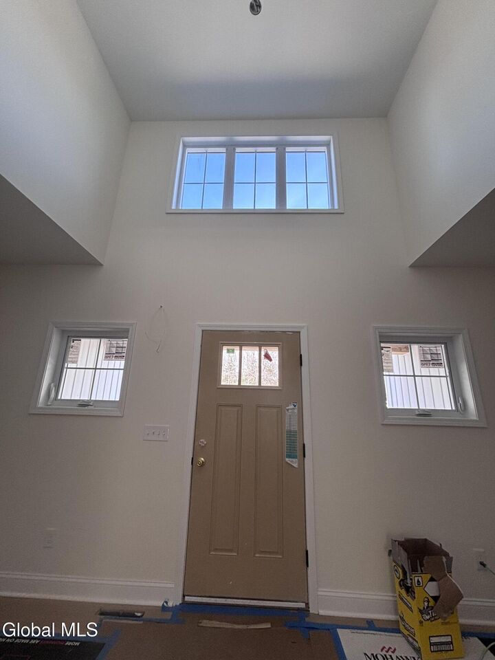 Property Photo:  3 Wyatt'S Way  NY 12065 