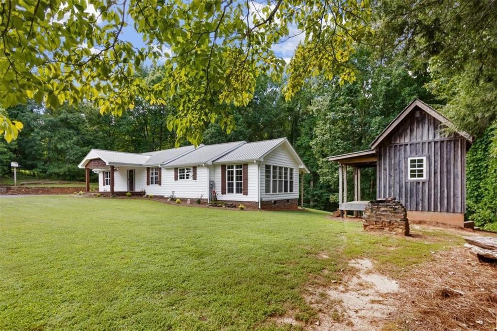 Property Photo: 782 Lower Burris Road GA 30114