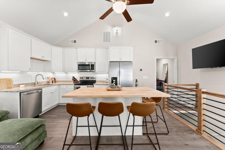 Property Photo: 5652 Alligator Alley GA 30506