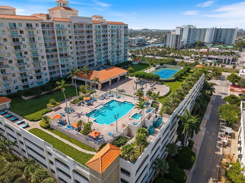 Property Photo: 3020 NE 32nd Ave 418 FL 33308
