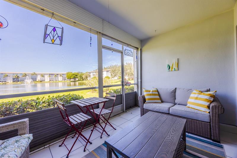 Property Photo: 1903 Bermuda Cir FL 33066