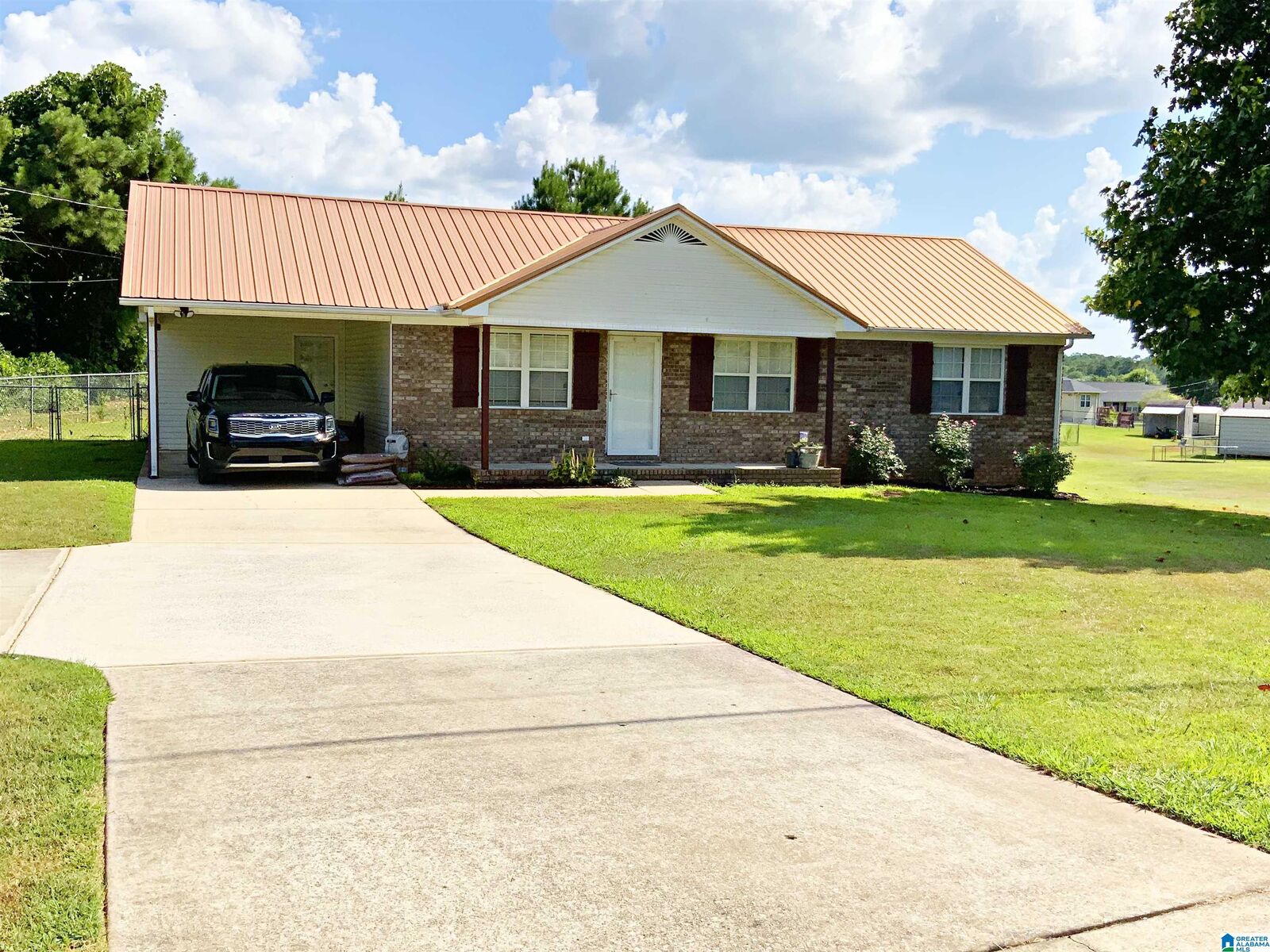 Property Photo: 2016 Peaceburg Road AL 36277
