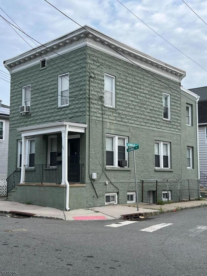 29 Laurel Ave 1  Maplewood Twp. NJ 07040 photo
