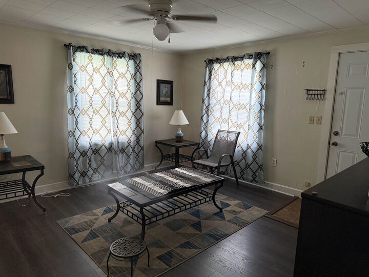 Property Photo:  429 Mayer St  KY  