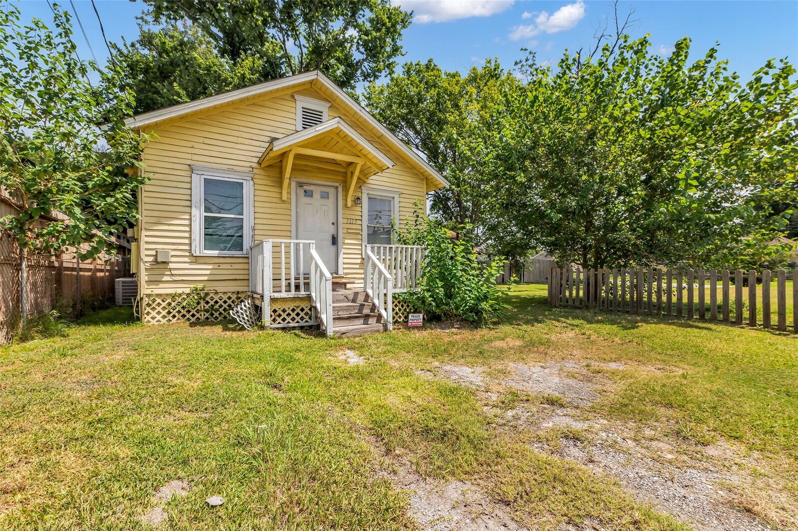 Property Photo:  1115 Bigelow Street  TX 77009 