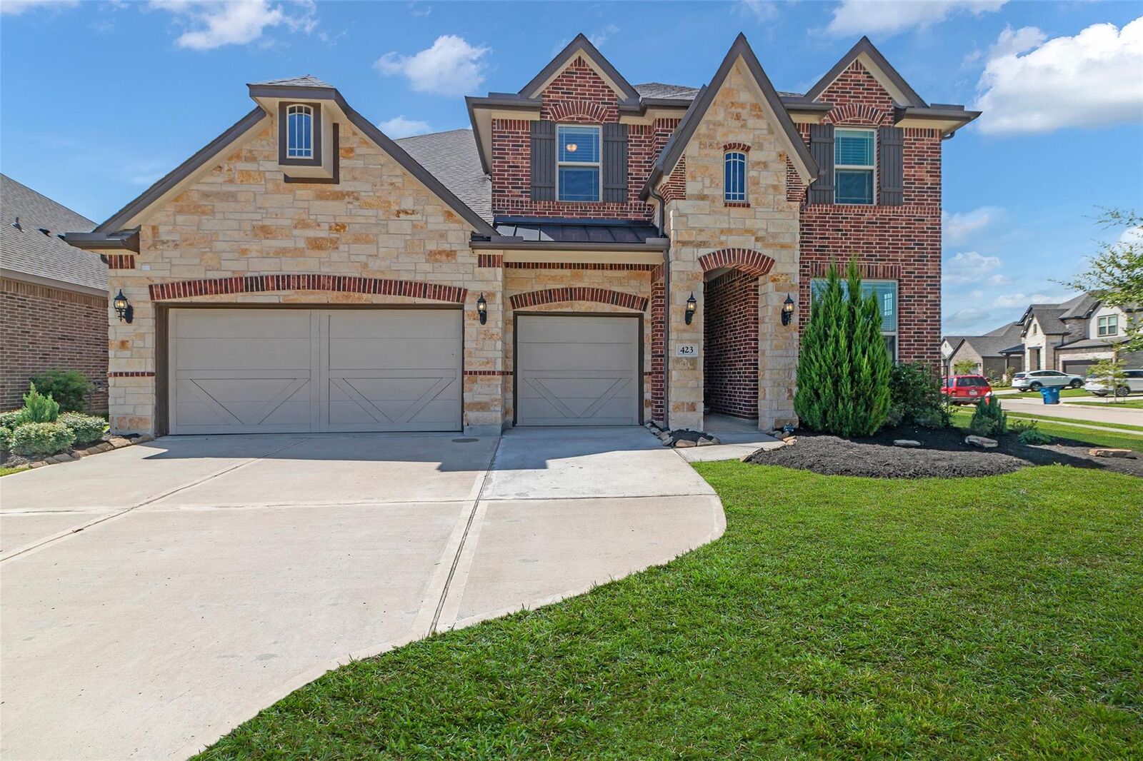 Property Photo:  423 Round Top Street  TX 77598 